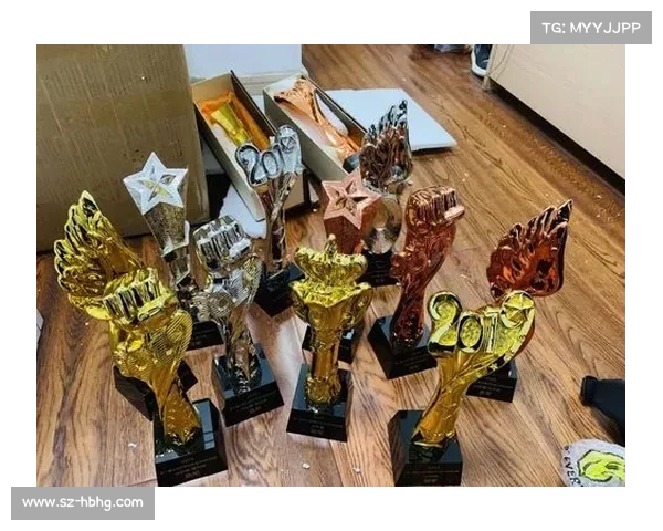 摩托车比赛奖杯